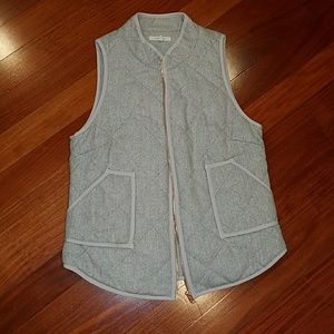 41 Hawthorn stitch fix gray quilted zip vest M